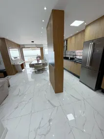 Apartment with 3 full suites / aviation ocean view - Image 2