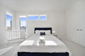 Serene Stays - Pickering (5Beds, 2.5Baths, 4Park) - Image 4
