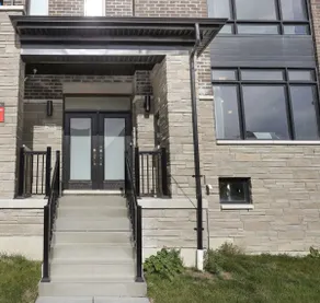 Serene Stays - Pickering (5Beds, 2.5Baths, 4Park) - Image 2