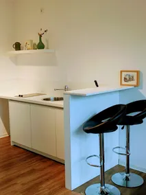 Cozy and central - Image 5