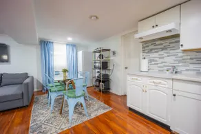 3bedAPT basement w/parking/wash/dryer - Image 5