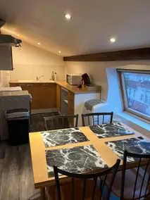 Apartment in the Thiers city center - Image 5