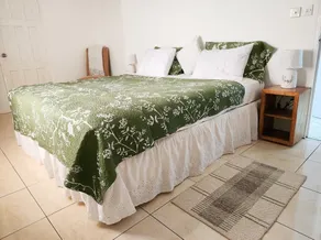 Pinedrive Villa - Image 4