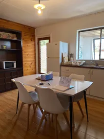 Whole three bedrooms near station home - Image 2