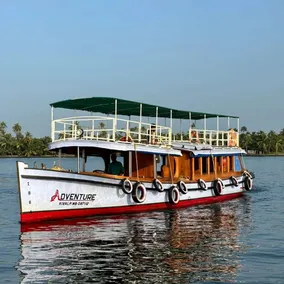 Riverside Bungalow in Alleppey Backwater Sleeps 8 - Image 5