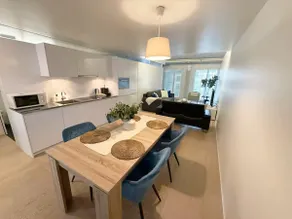 Modern & Central Apartments - Image 5