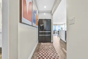 BEACH-FRONT | OCEAN VIEWS | LUXE Spacious 2-BED - Image 4
