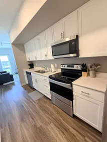 Modern 1-Bed @ The Residence - Image 4