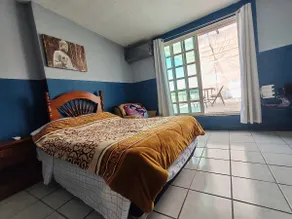 Apartment with a terrace - Image 1