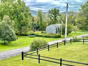 Spacious Vernon retreat home - Image 2