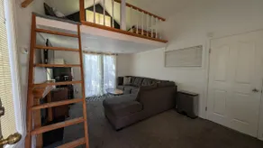 Mountain Side Cabin - Image 5