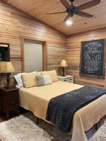 The Cabin in the Oakes - Image 5
