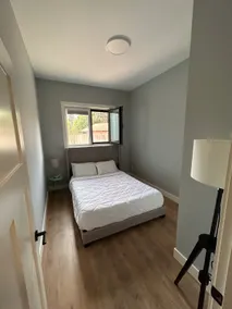 Modern Guesthouse - Image 3