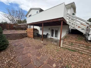 5 star *Cozy, Clean, and Bright! Private WalkOut* - Image 2