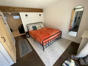 5 star *Cozy, Clean, and Bright! Private WalkOut* - Image 2