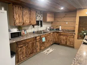 Sawmill lumber/barn apartment - Image 3