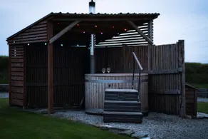 Standard-Hot Tub-Cabin-Private Bathroom with - Image 2