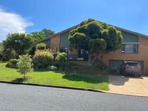 Brenna House. Large 4 br home + pets. - Image 3