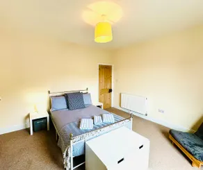 NEW Rowhills Ventnor an ideal family holiday home - Image 3