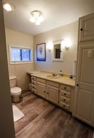 Cozy 1BR Ski Cabin, Pet Friendly - Image 5