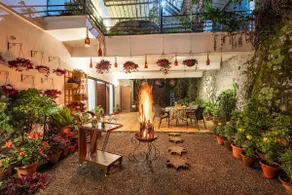 4BHK Lakeview Villa W/ Balcony, Garden and Games - Image 4
