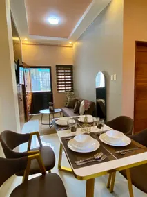FYLL Homes - Ysabella Suite Stylish Art Deco 1-Bed Apartment with FREE Parking Near Pagsanjan Falls & Caliraya - Image 2