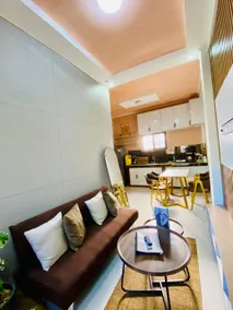FYLL Homes - Ysabella Suite Stylish Art Deco 1-Bed Apartment with FREE Parking Near Pagsanjan Falls & Caliraya - Image 5