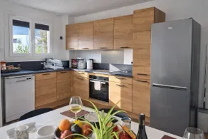 Spacious, cozy 1-bedroom apartment with balcony and Jura views, near Geneva - Image 5