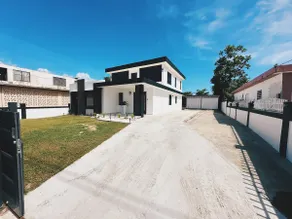 Tata's House - Image 2
