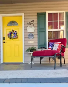 Enjoy Fall on our front porch and store bikes! - Image 2