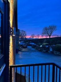 The Retreat Wrightington- 5 minutes from j27 M6 - Image 5