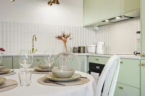 Enchanting 1BR w/ King Bed in Unbeatable Location - Image 3