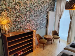 Stylish living in a historic building - Image 3
