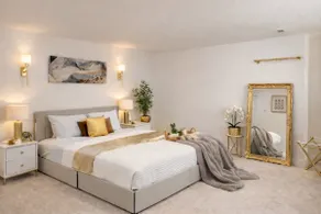 Studio Apartment on the Hill - Image 2