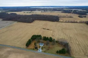 Country Home 5 Min to CMA and Lake Max - Image 2