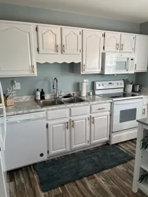 The Cozy Condo - Image 2