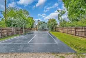 Family-Friendly Waco Home with Pickleball Court - Image 2