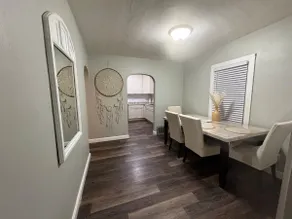 Cozy 3BR Home Near Chicago - Image 3