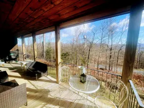 Danielsons Chalet spacious quiet mountain retreat - Image 2