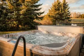 6 Bedroom Modern Escape in Horseshoe, Pool and Hot tub - Image 2