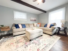 Charming House in the Heart of Downtown Troy! - Image 2