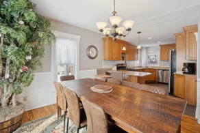 Walk downtown 3bdrm 4 bds 2 bathrm State certified - Image 5