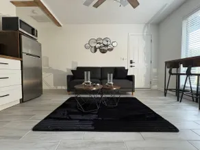 Urban FarmHouse Suite - Image 2