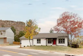 Scenic Retreat at Castle Rock - Image 2