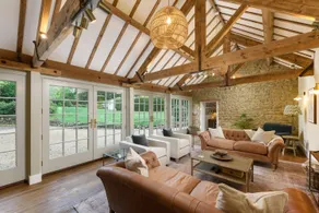 Linnels Coach House - Image 2