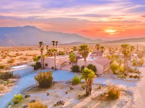 Desert Escape | Pool • Spa • Theatre • 16+ Guests - Image 2