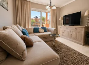 2 bedroom apartment with terrace and pool - Image 3