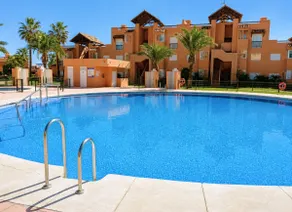 2 bedroom apartment with terrace and pool - Image 2