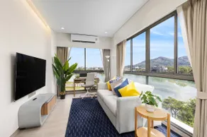 2BR panoramic view in Laguna. Car for rent. - Image 2