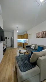 Cozy Stay with Free Parking and Mountain View - Image 5